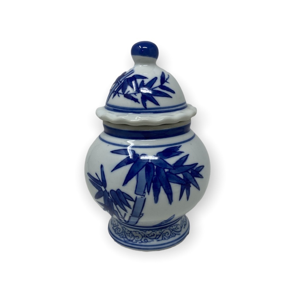 Vintage Blue and White Bamboo Designed Jar with Lid
